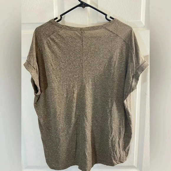 Denver  Hayes - Large - T Shirt - Picture 2 of 3